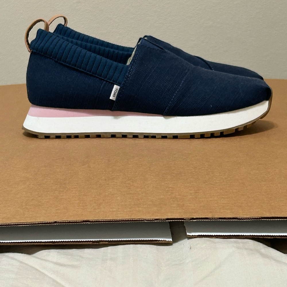 TOMS Resident Blue Slip-On Sneakers
